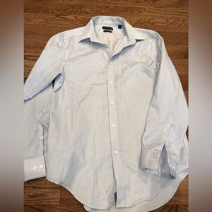 Calvin Klein Men’s blue pinstripe button up slim fit non iron size 15 1/2  32/33